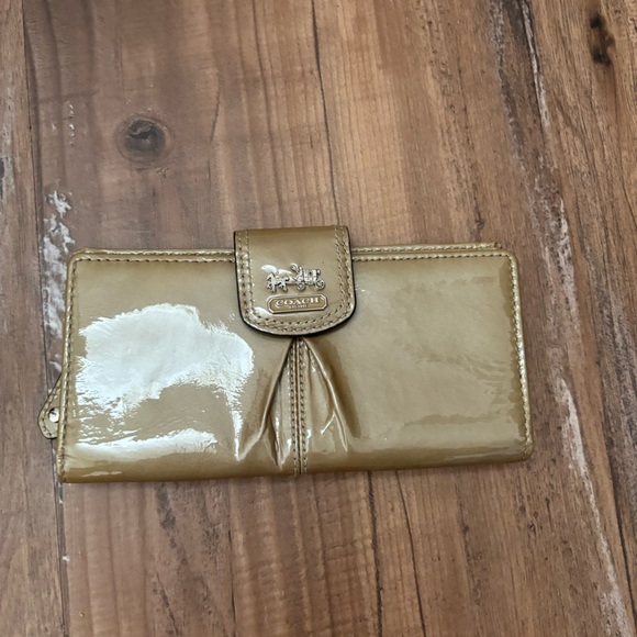 Coach “Madison Maggie” Purse with matching Wallet - Picture 6 of 12
